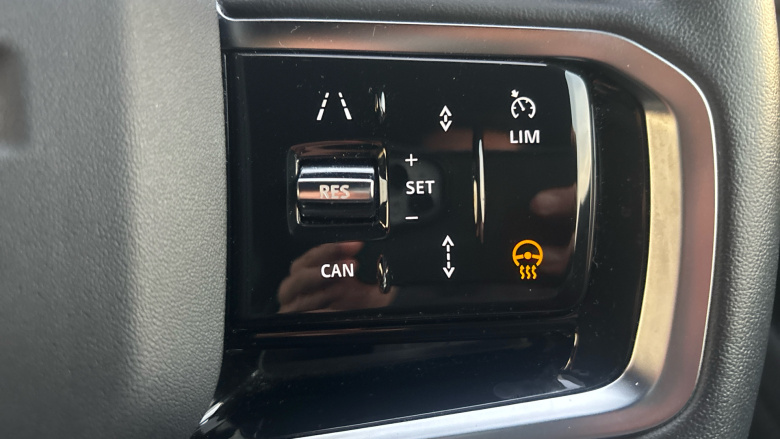 Land Rover Range Rover Evoque 2.0 D200 R-Dynamic SE 5dr Auto Diesel Hatchback